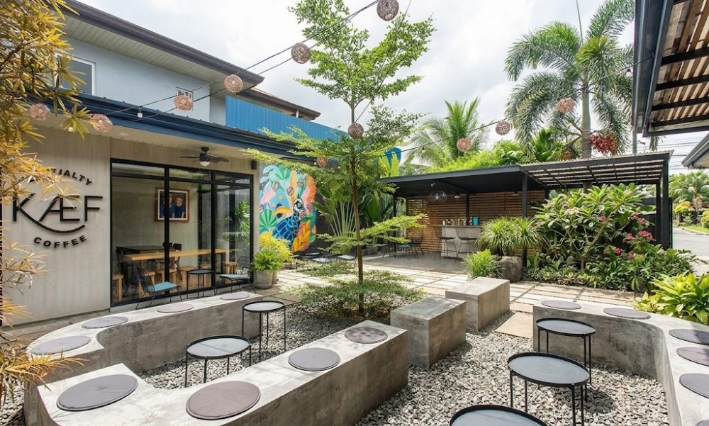 Specialty Coffee and Bar Dining