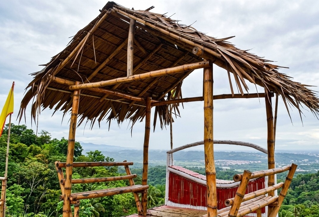 City Horizons and Mountain Breezes: Discovering the Panoramic East-West View 360
