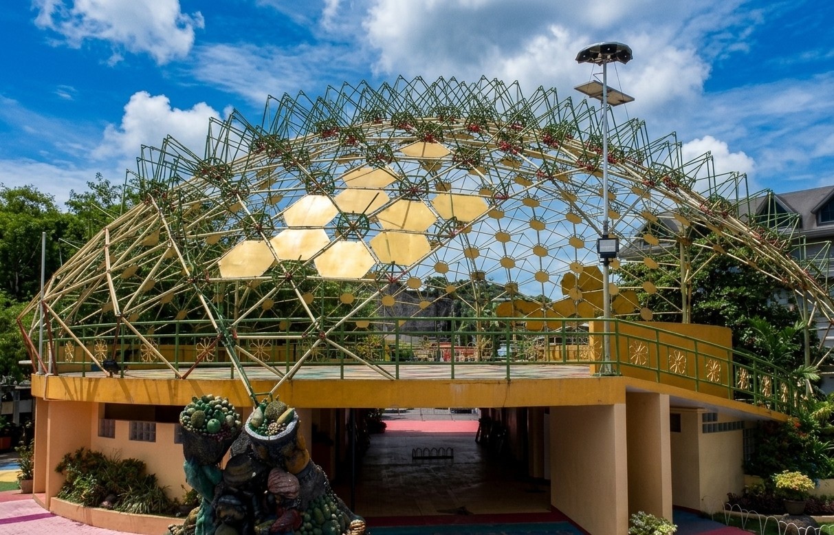 Durian Domes and Dancing Lights! Why People’s Park is Still the  No 1 Urban Sanctuary in Davao This 2026!