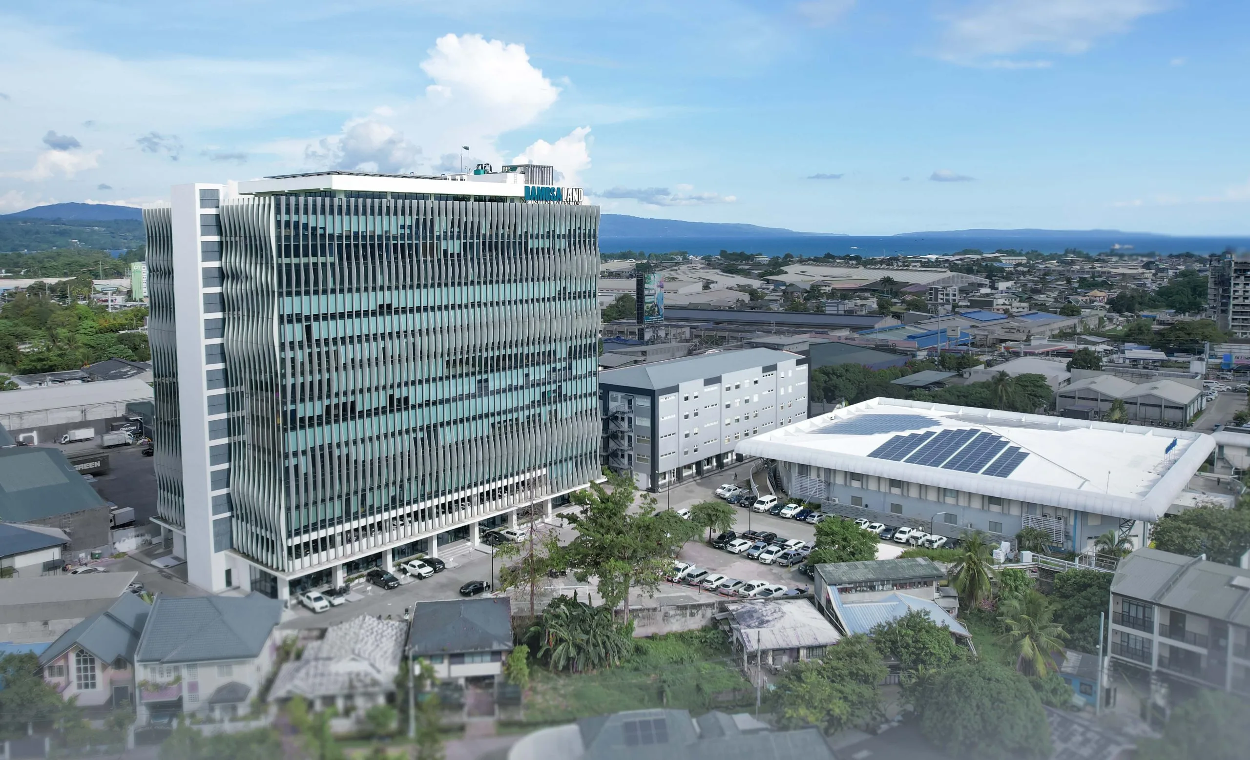 Damosa Diamond Tower | PHOTO COURTESY: Damosa Land (https://damosaland.com/)