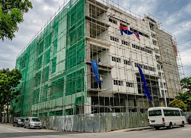 On going building constructions in GenSan.
