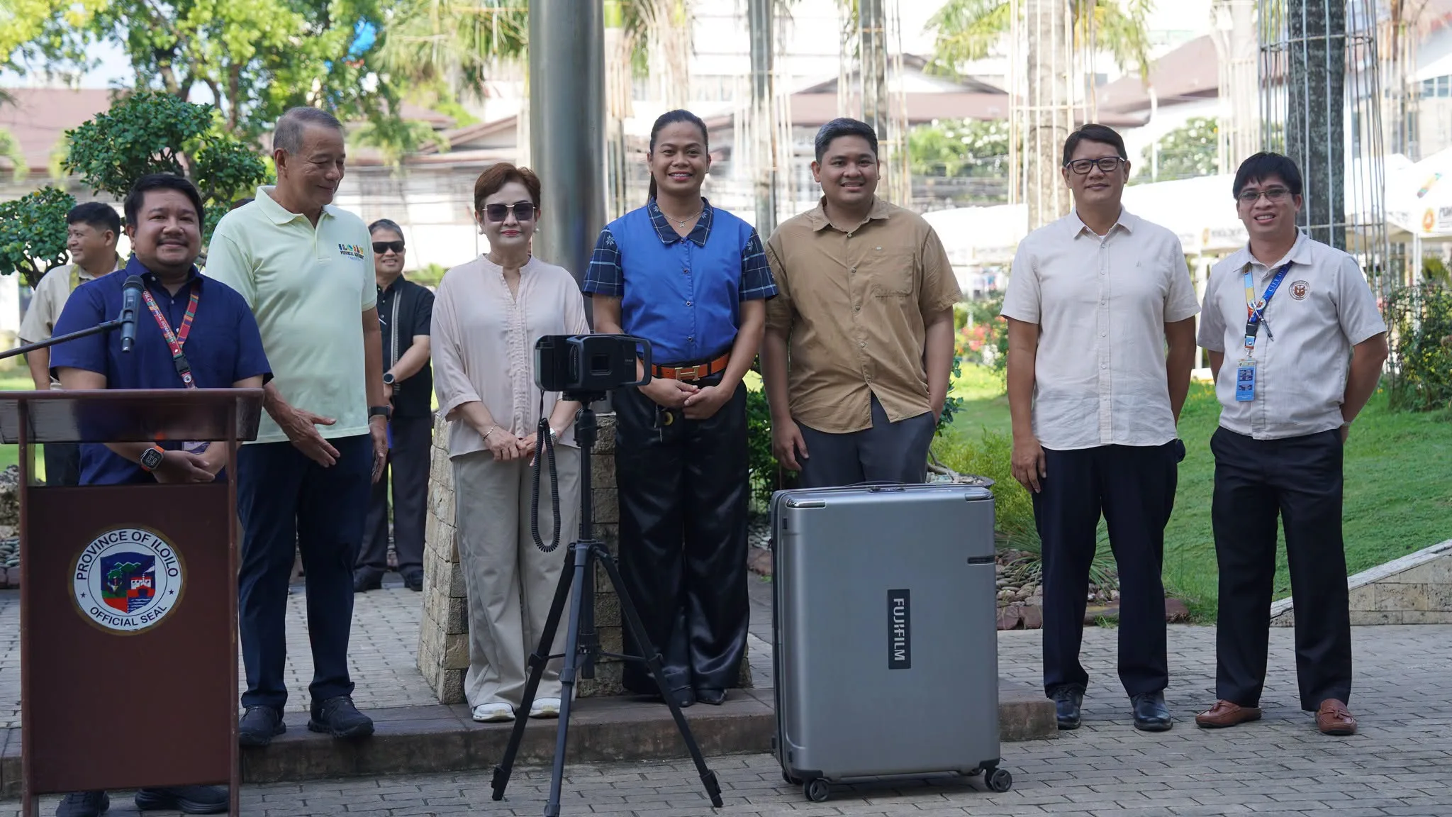 Iloilo Turns Over Ultra-Portable X-Ray Machines to Passi, Leganes to Fight TB in Remote Areas