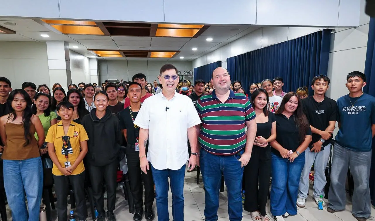 100 Presidential Scholars in Negros Oriental Receive Financial Assistance for Their Education