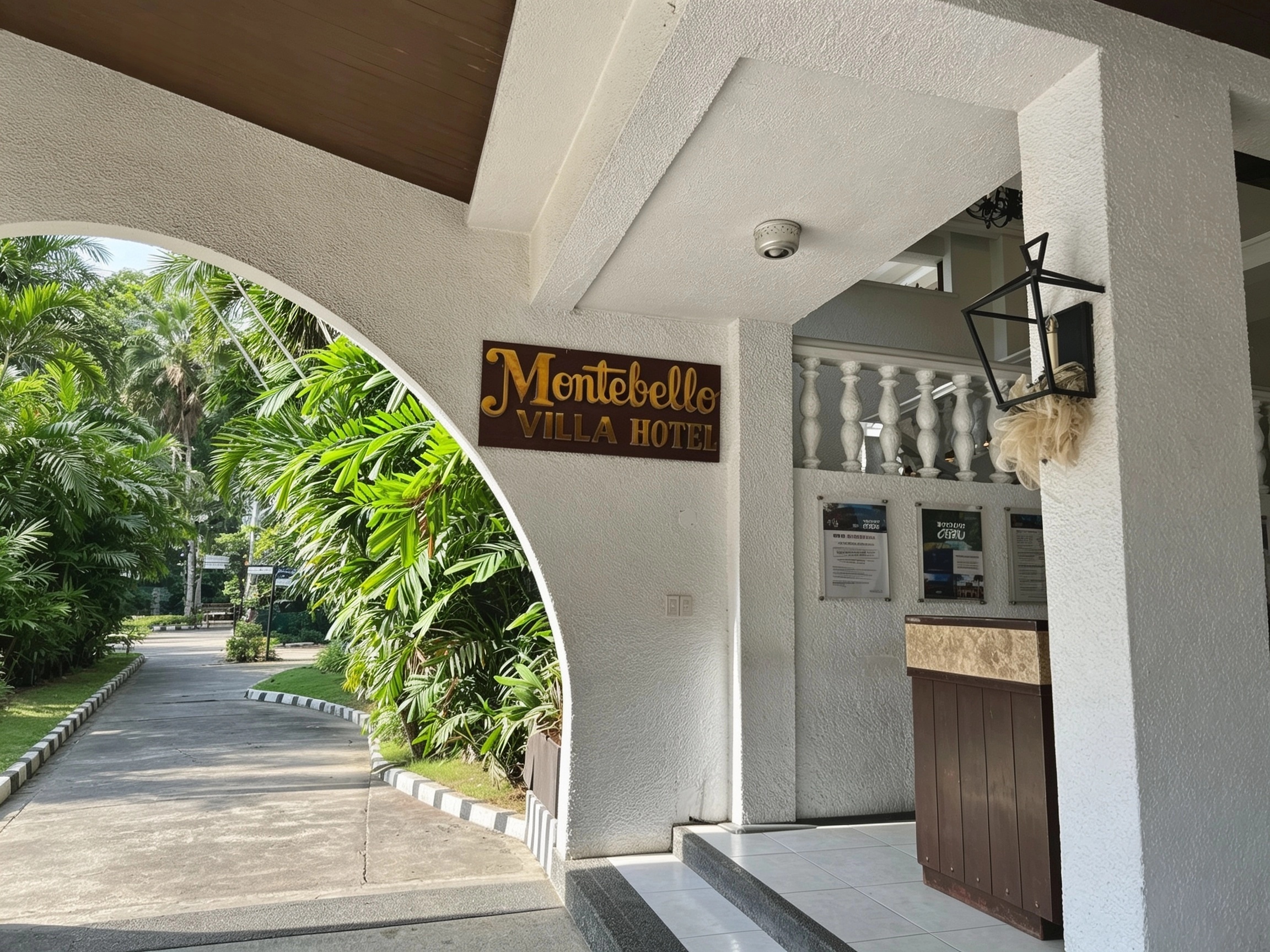 Travel & Hotels