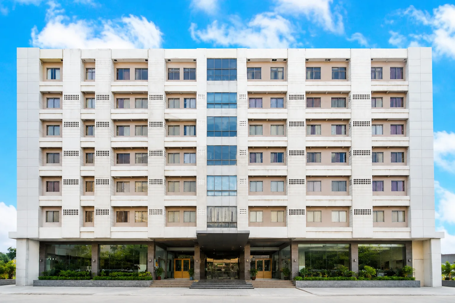 Business Meets Comfort: How Mallberry Suites Elevates Cagayan de Oro Stays