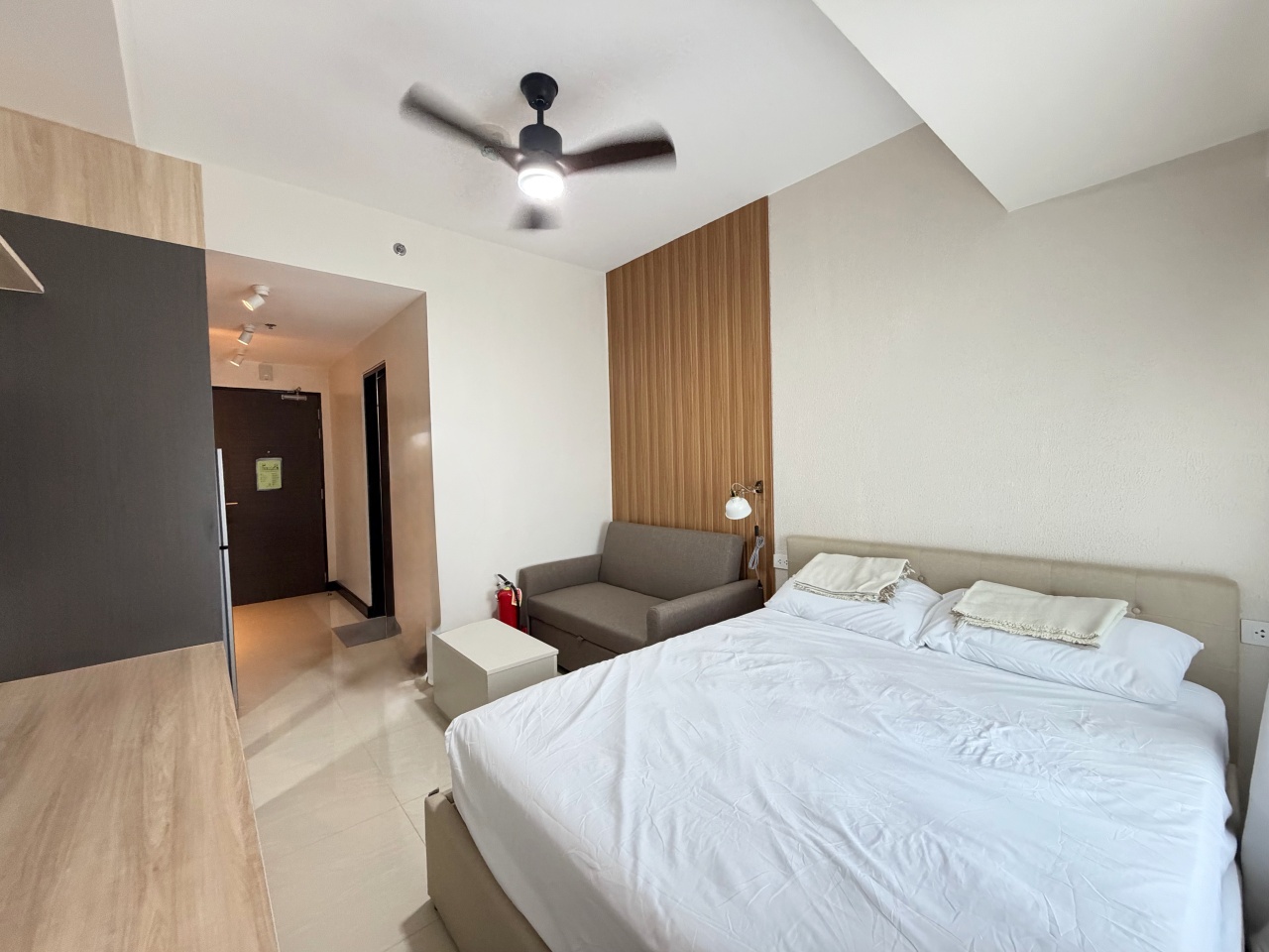 HOTEL-LIKE STUDIO FOR RENT IN SYNC RESIDENCES, PASIG