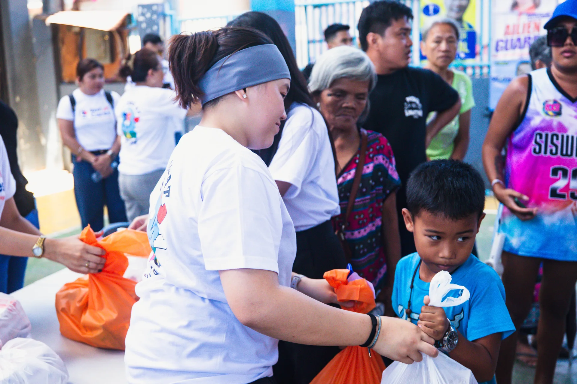 Rent.ph Cares' "To Make Their Summer Shine" outreach at Barangay Luz, Cebu City, photo 8