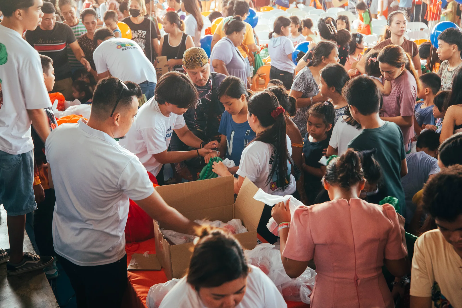 Rent.ph Cares' "We Are Home This Christmas" outreach at Tinago Sports Complex, photo 2