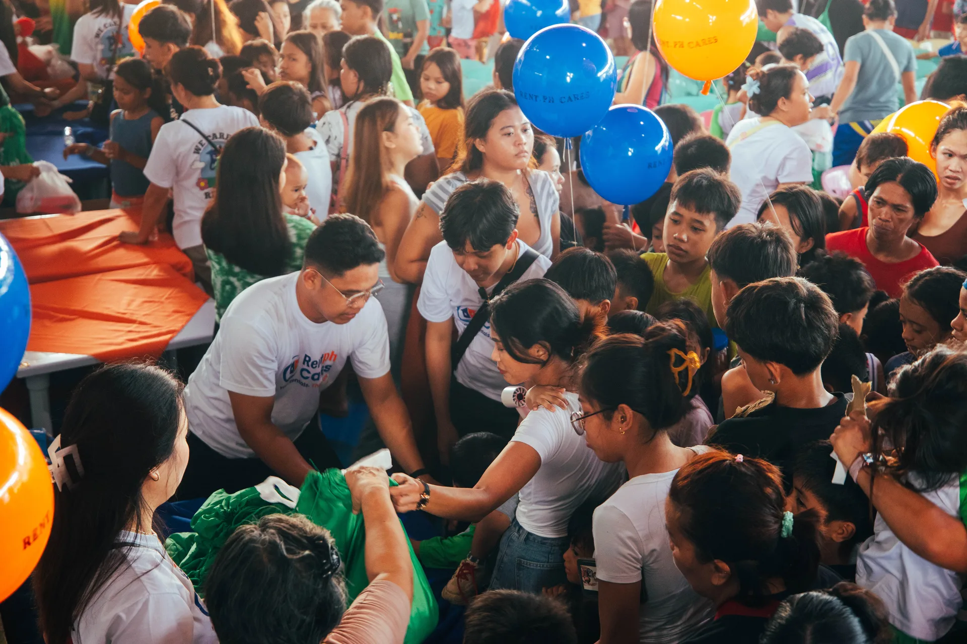 Rent.ph Cares' "We Are Home This Christmas" outreach at Tinago Sports Complex, photo 3