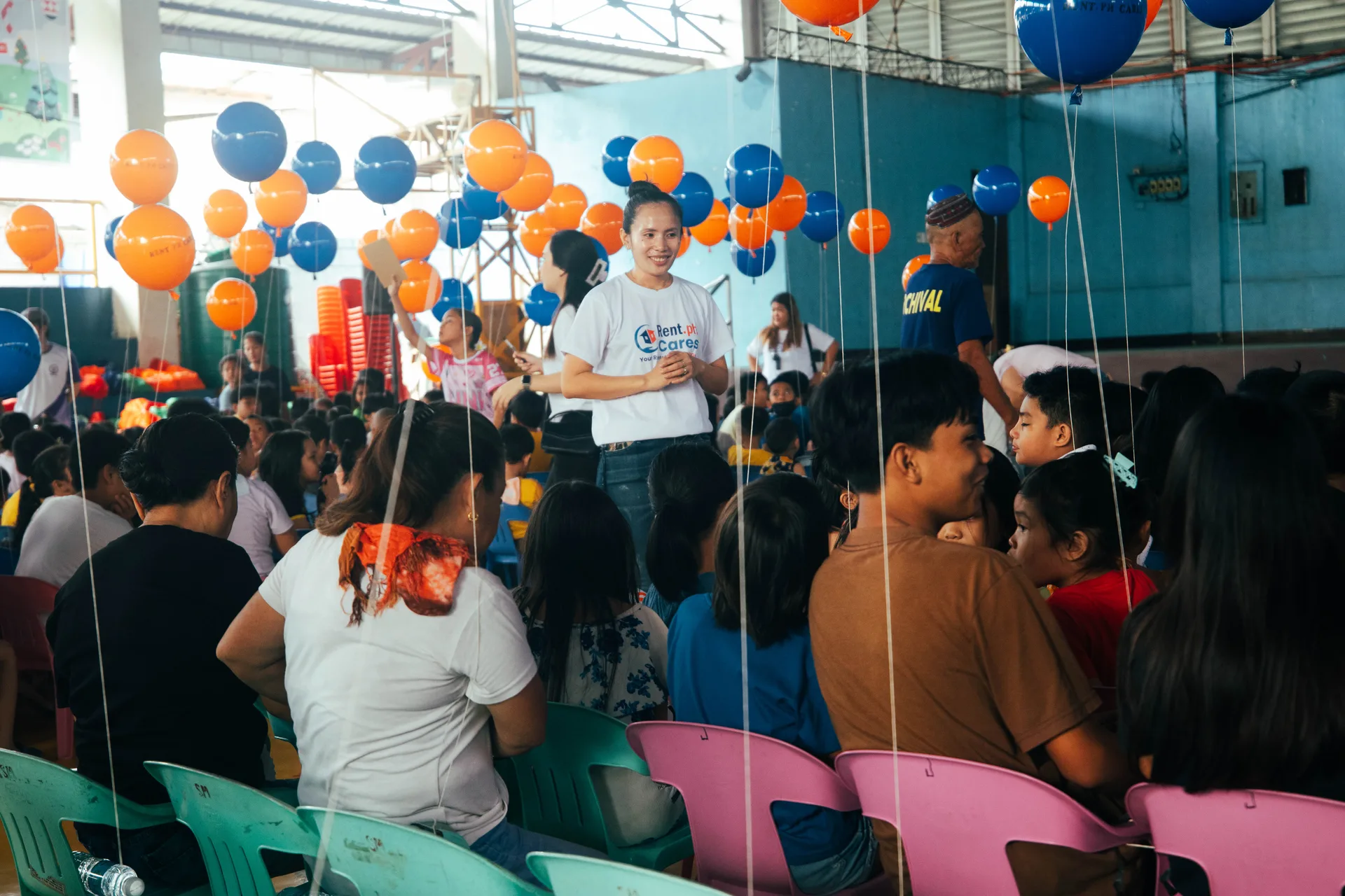 Rent.ph Cares' "We Are Home This Christmas" outreach at Tinago Sports Complex, photo 7
