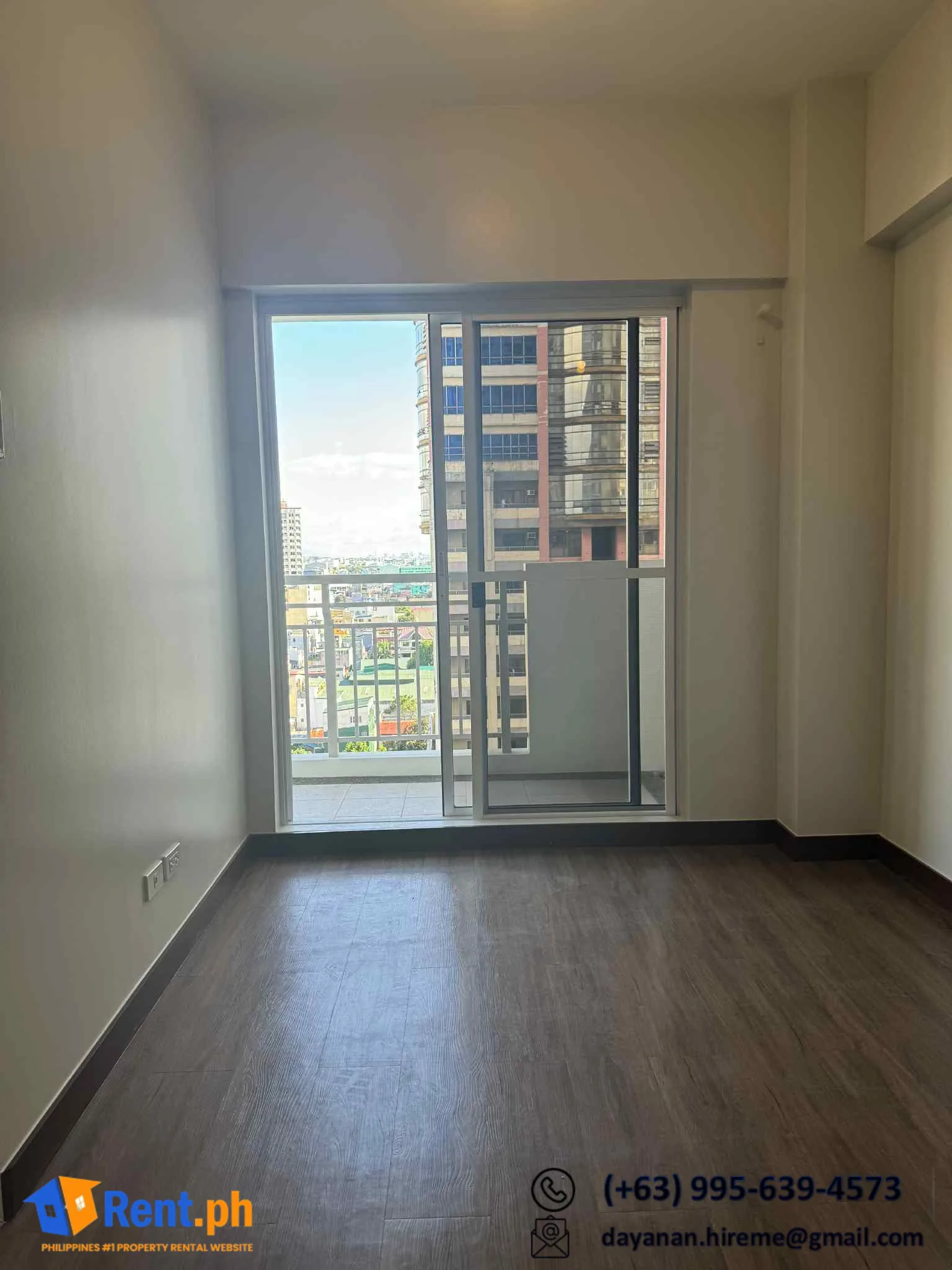 aston-place-1-bedroom-condo-with-balcony-and-city-view-for-rent