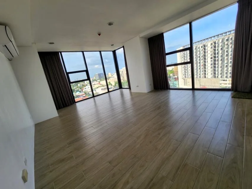 Home Office Condominium for Rent in Mabolo Cebu City