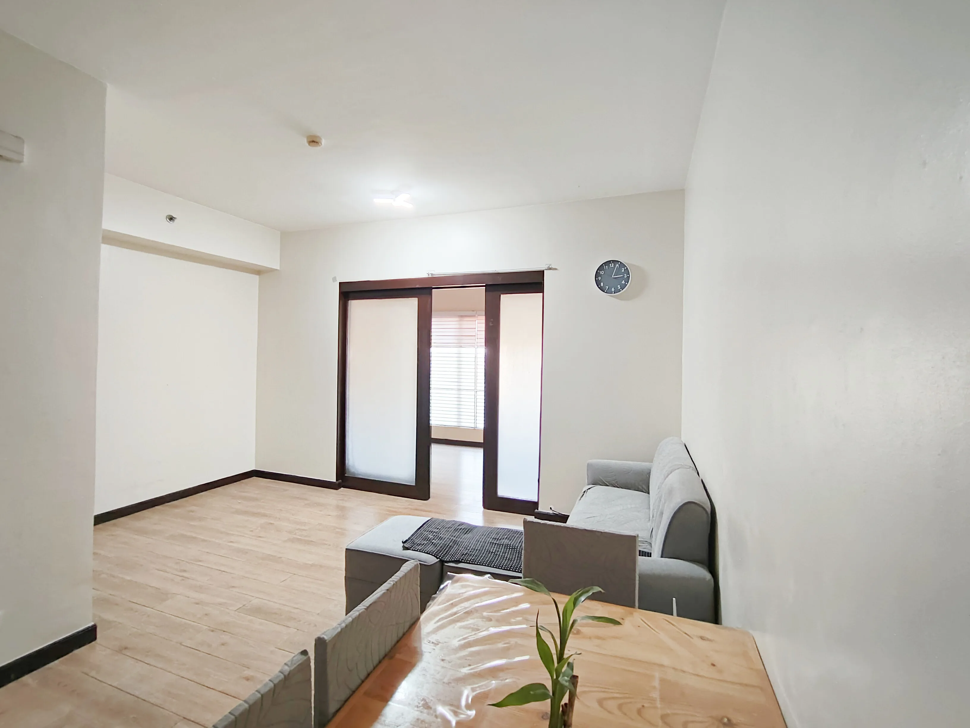 1-bedroom-condominium-for-rent