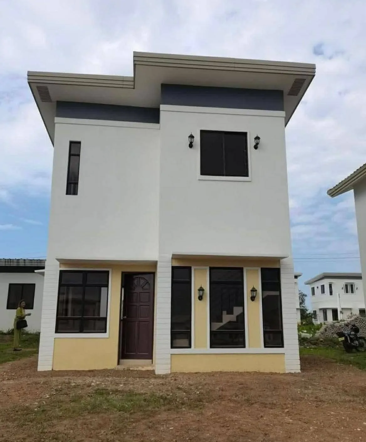 house-inside-tiera-del-ray-subdivision-bacolod-for-rent