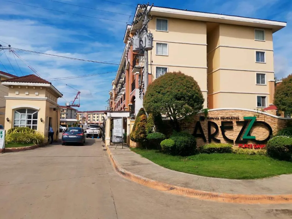 for-rent-smart-studio-with-1-bedroom-feel-in-arezzo-place-davao-private-move-in-ready-for-rent