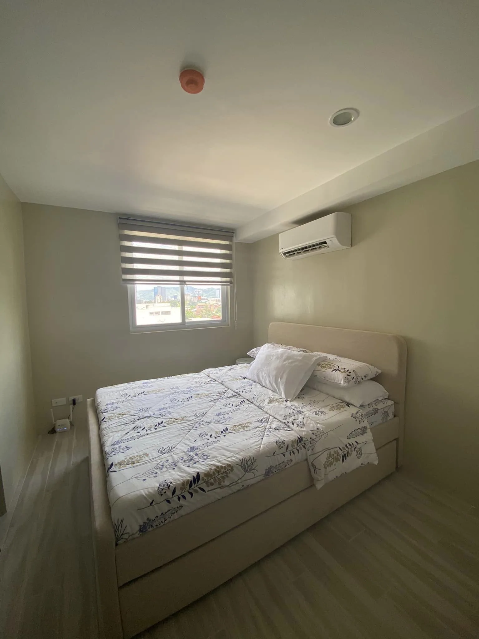 cityscape-studio-unit-across-elizabeth-hotel-walking-distance-from-ayala-malls-for-rent