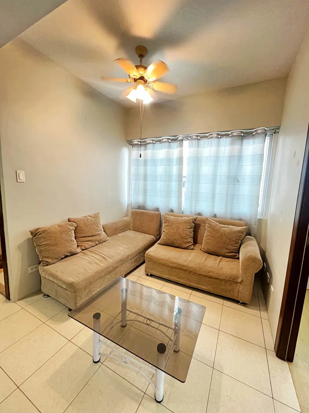 great-deal-2br-semi-furnished-condo-for-lease-at-ridgewood-towers-for-rent