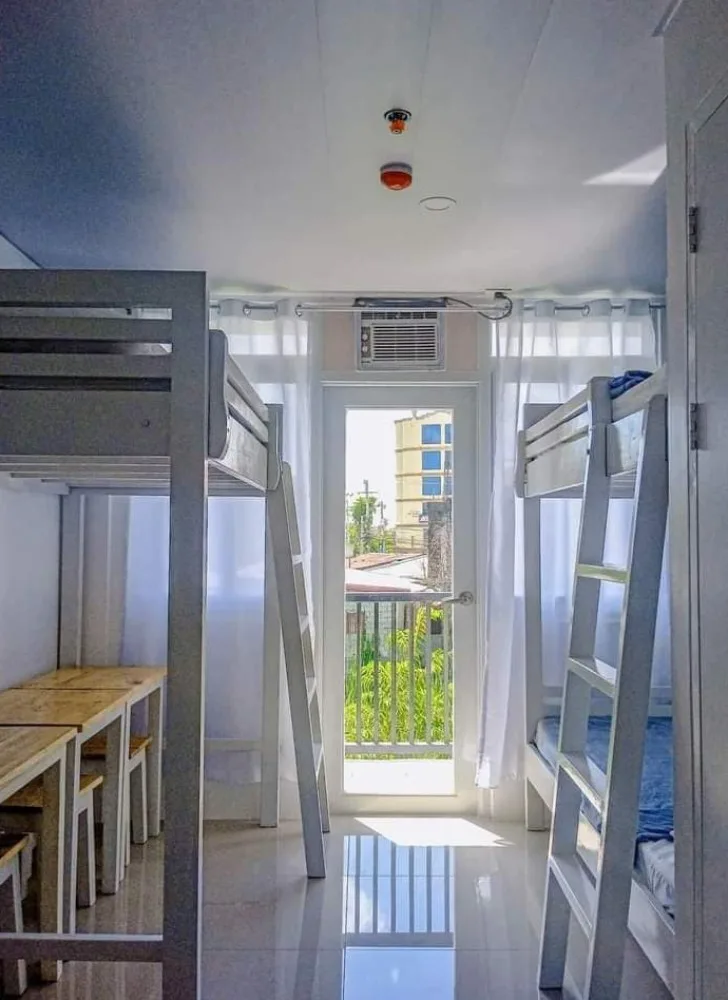 studion-with-balcony-bayani-hall-centrale-urdantea-for-rent