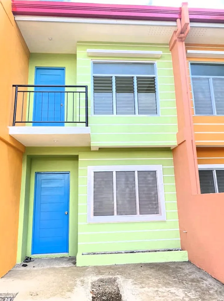 Newly Built 2 Storey apartment in pooc Talisay City