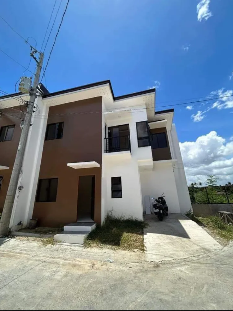 robinslane-subdhouse-and-lot-for-rent-for-rent