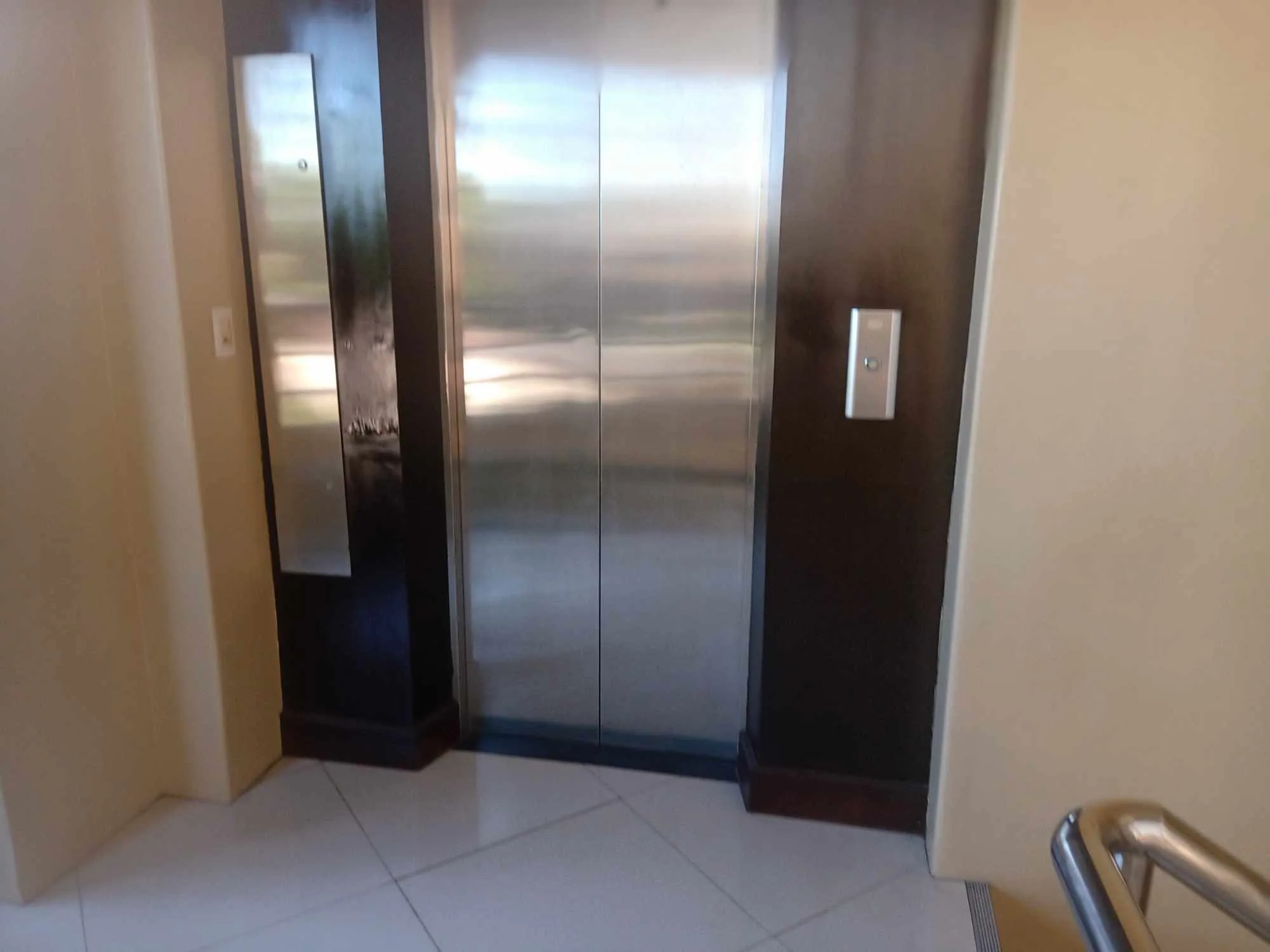 multiple-units-2nd-floor-commercial-space-at-brgy-taculing-bacolod-city-welevator-for-rent