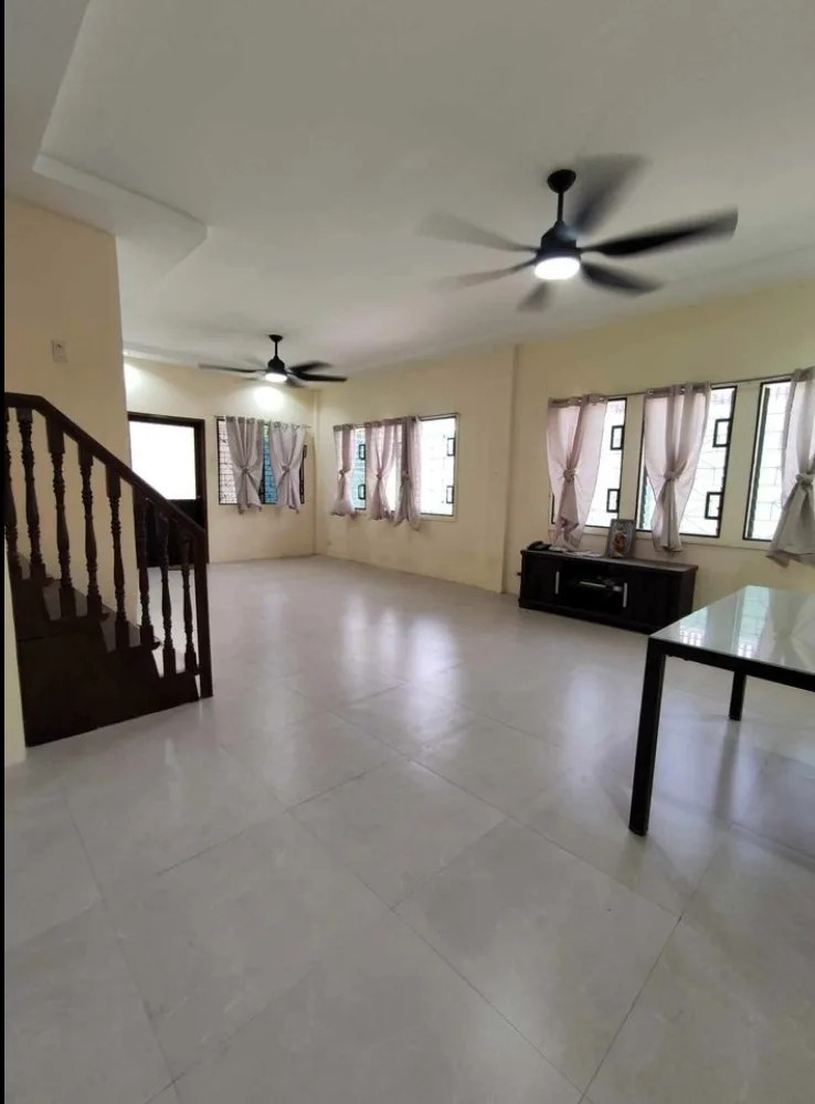 3 Bedrooms House and Lot for Rent in Hermag Mandaue City