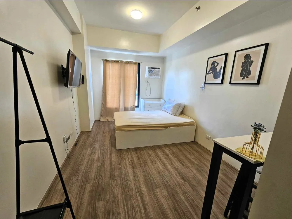 Studio type for rent in The Median La Guardia Lahug