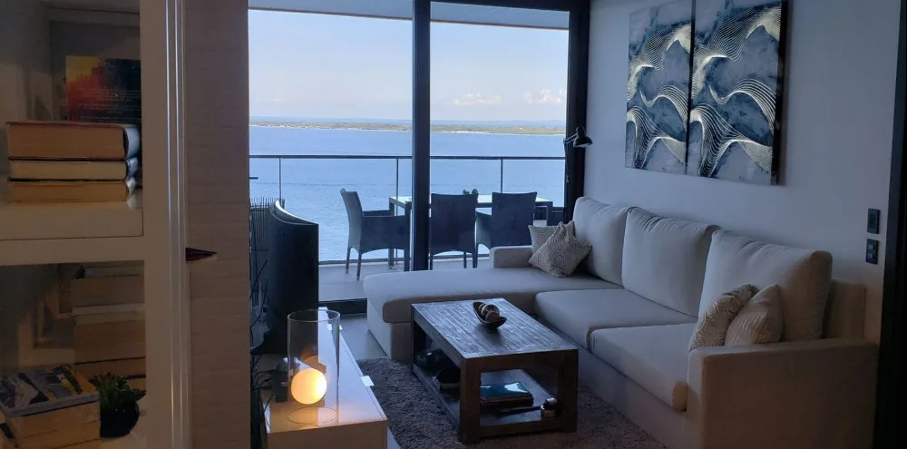 stunning-2-bedroom-with-breathtaking-sea-view-balcony-in-the-reef-condominium-for-rent-for-rent