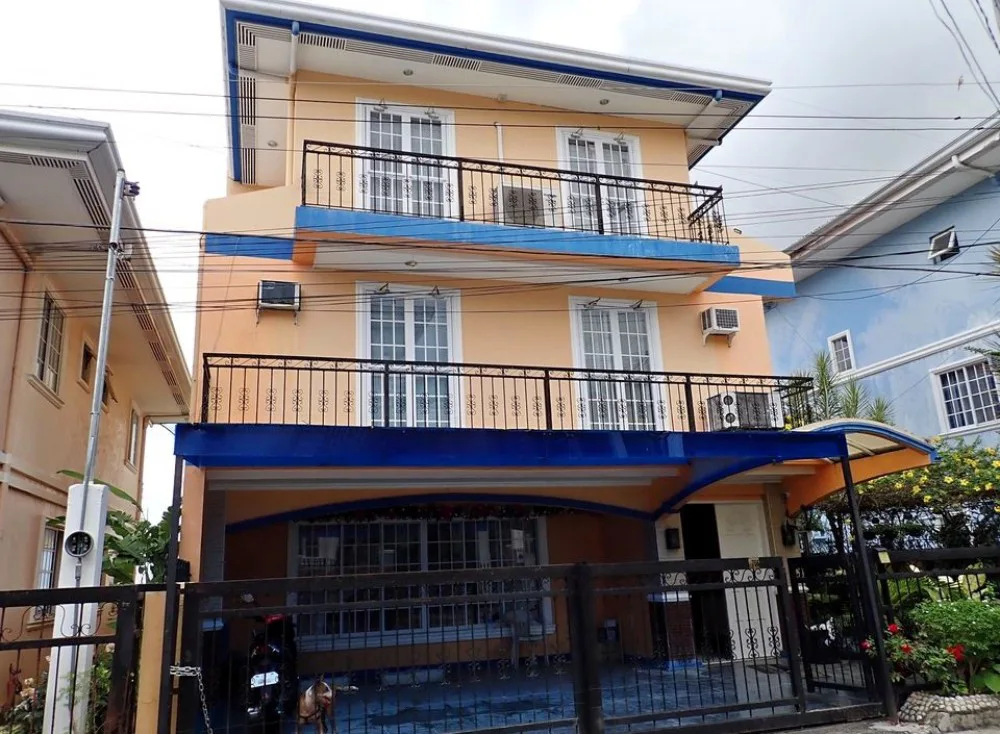 5 bedroom House and Lot for rent in Tisa Cebu City
