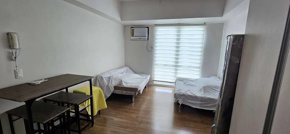 Studio for rent in Solinea inside Cebu business park