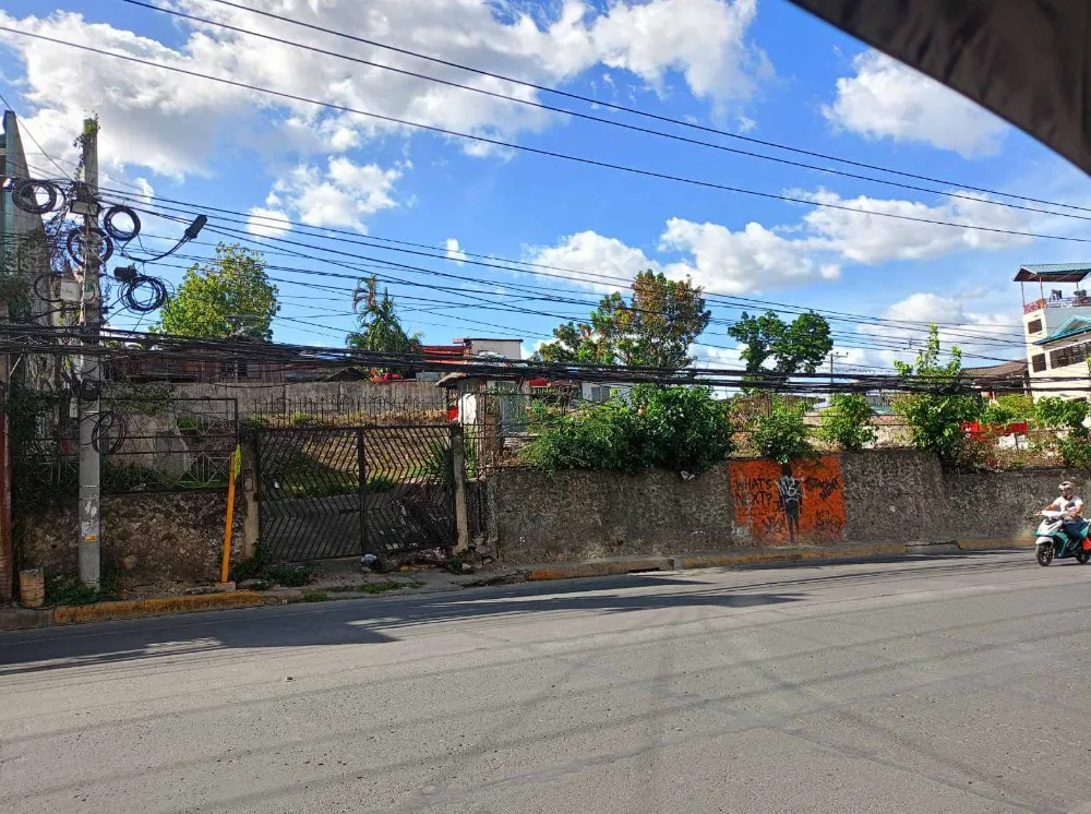 Prime Location, Prime Opportunity: Commercial Lot for Lease in Banawa, Cebu