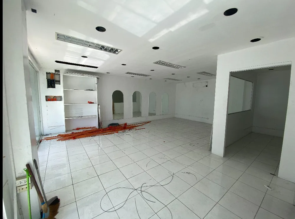 office-commercial-space-with-mini-office-with-own-cr-735-sqm-37450-for-rent