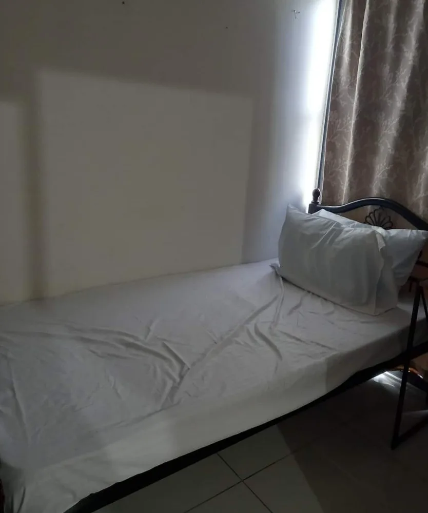 2-bedroom-condominium-horizons-101-for-rent