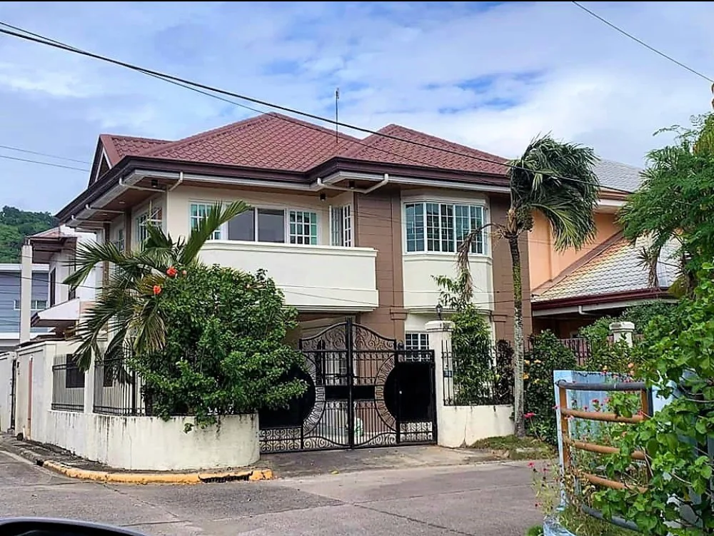 3 Bedrooms Gated House and Lot for Rent in Talamban Cebu City