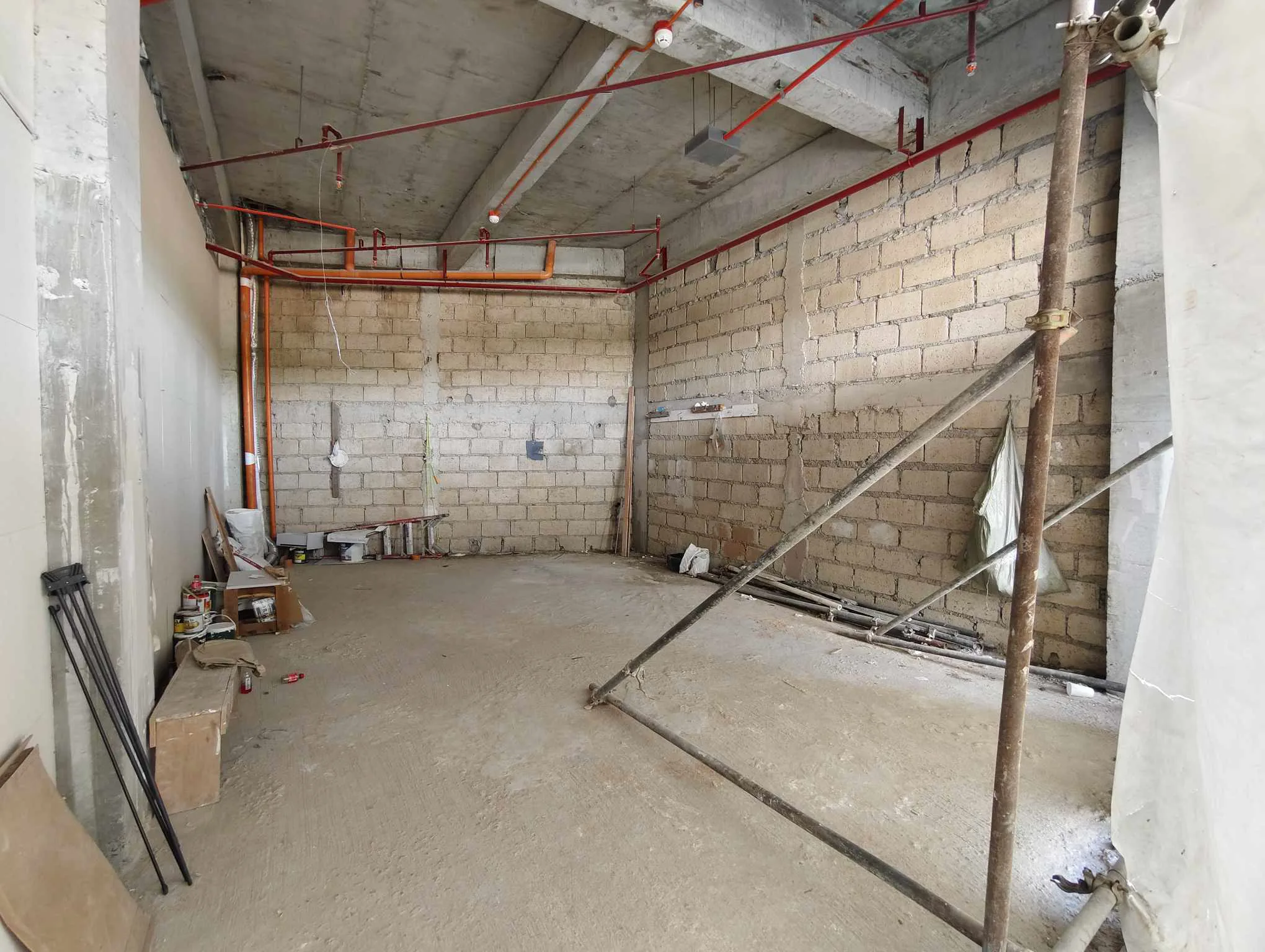 High-Exposure 2nd Floor Spaces in Lahug – Perfect for Your Growing Business!