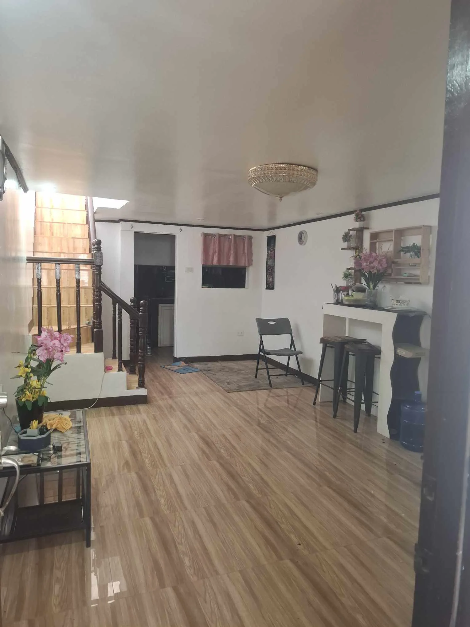 2-storey-for-rent