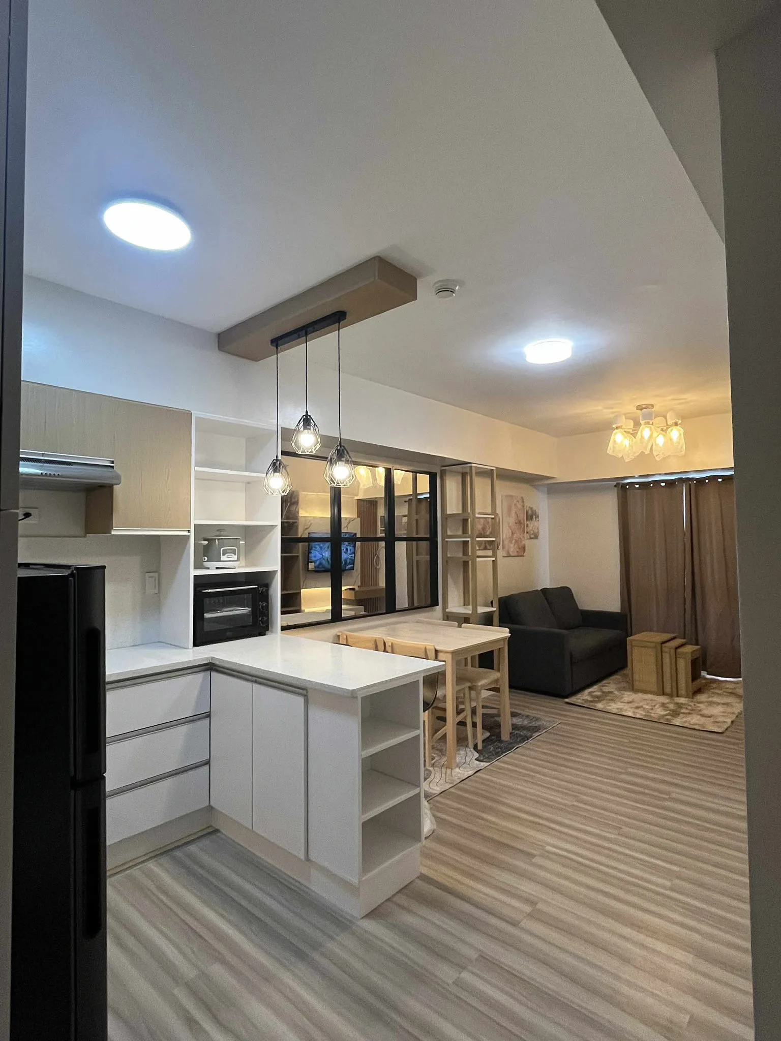 modern-and-spacious-1-bedroom-at-avida-riala-tower-4-for-rent