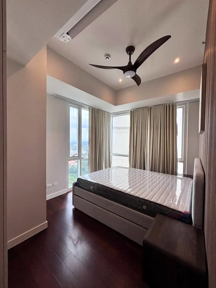 𝗕𝗿𝗮𝗻𝗱 𝗡𝗲𝘄 𝗟𝘂𝘅𝘂𝗿𝘆 𝟯-𝗕𝗲𝗱𝗿𝗼𝗼𝗺𝘀 𝗖𝗼𝗻𝗱𝗼 with maids room and Parking 𝗳𝗼𝗿 𝗥𝗲𝗻𝘁 𝗶𝗻 𝗖𝗲𝗯𝘂 𝗖𝗶𝘁𝘆