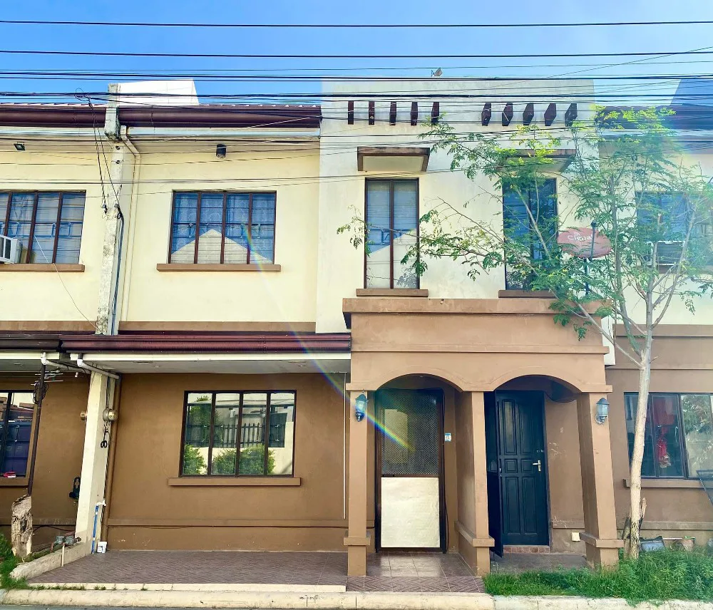 2-bedroom-townhouse-for-rent-in-bayswater-mactan-cebu-for-rent