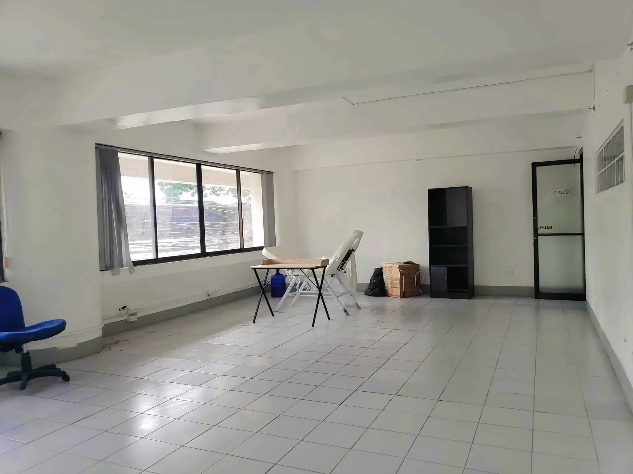 For Rent: Office Space on the 2nd floor in Gorordo Avenue