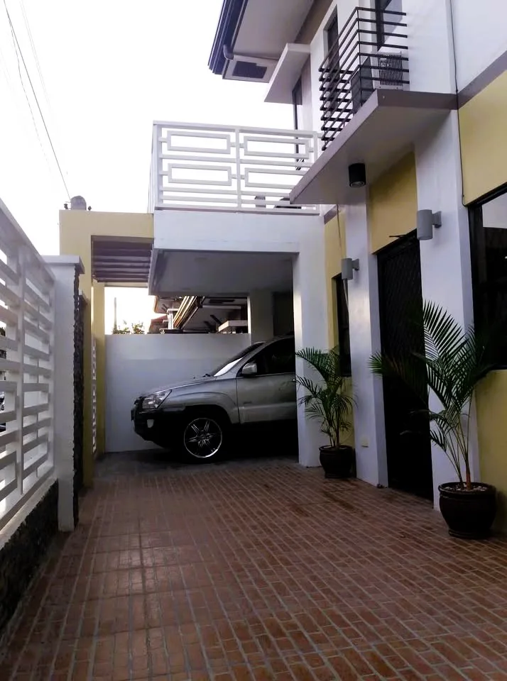 Fully Furnished Single Detached and gated House for Rent in Minglanilla Cebu