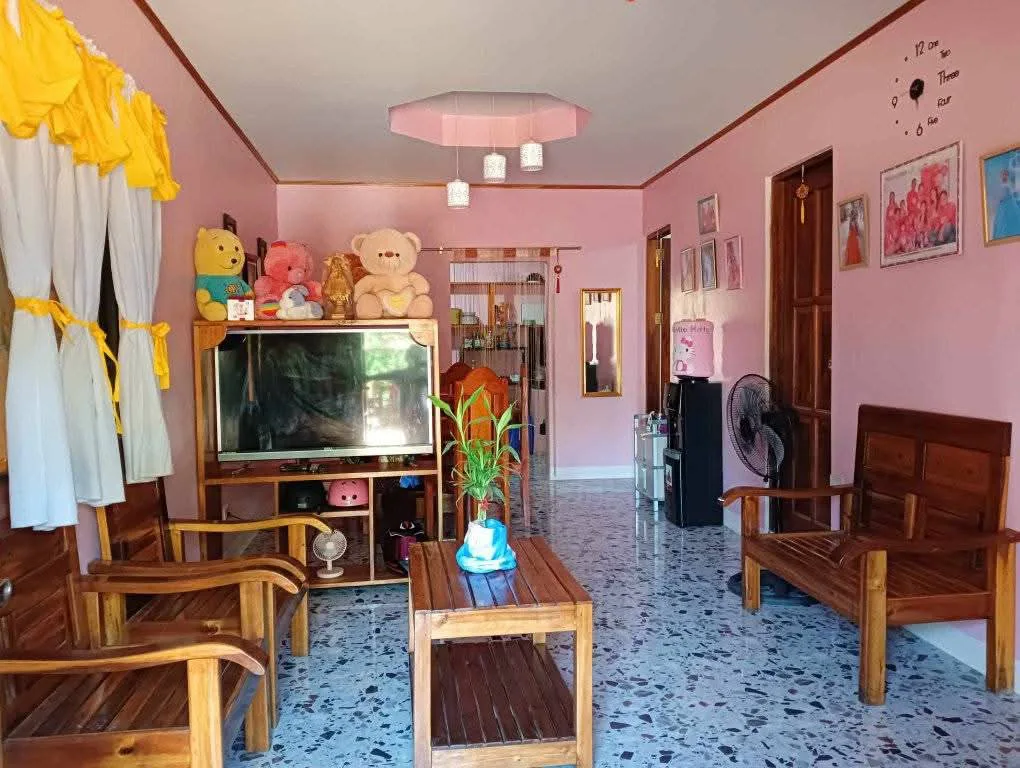 HOUSE FOR RENT